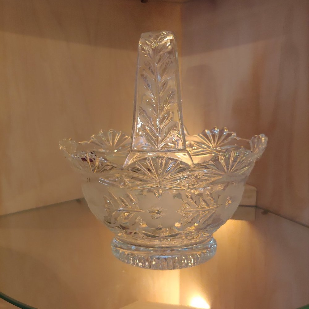 24% Lead Crystal Basket